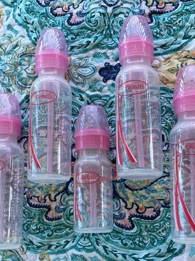 BNWOT Dr. Brown's Pink Baby Bottles (Set of 5)